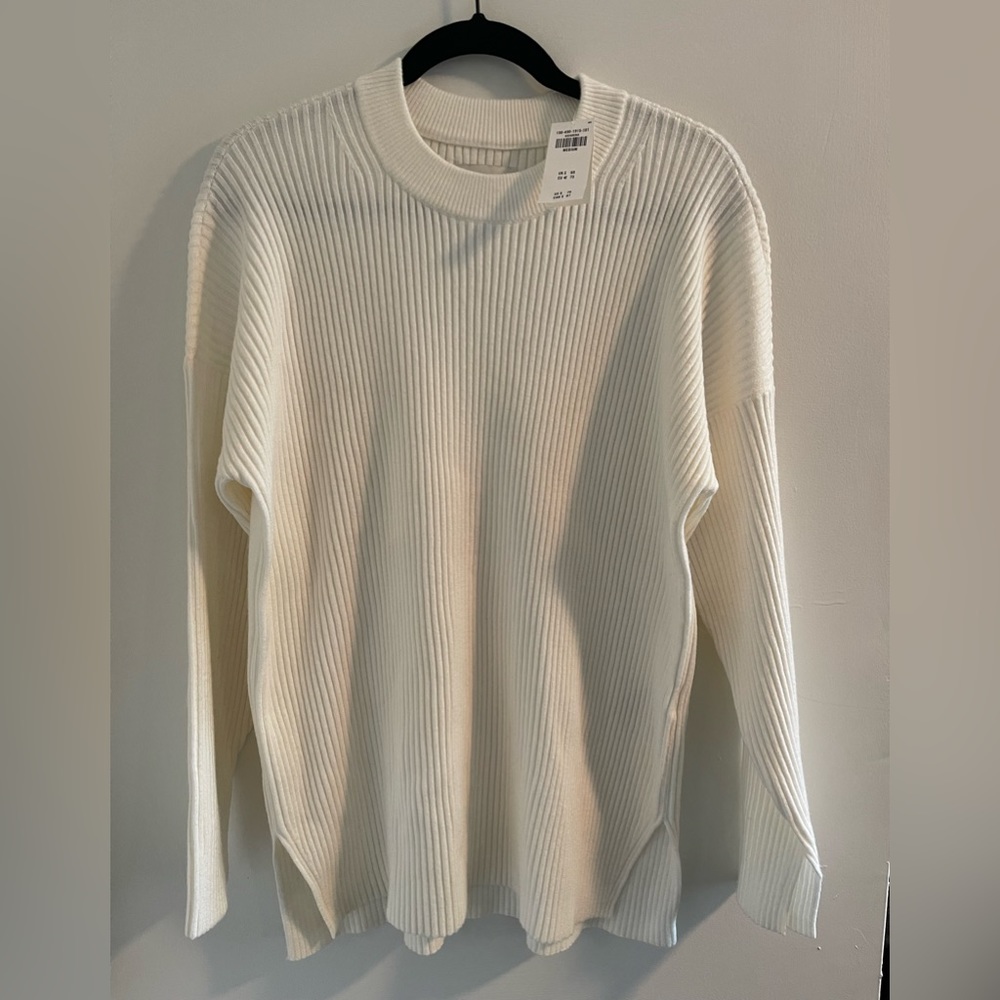 White sweater Abercrombie & Fitch with tags